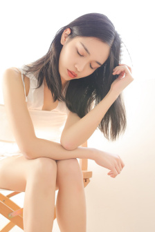 同桌上课吃我的小兔兔作文视频